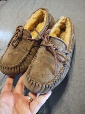 UGG Dakota Moccasins in size 8 Super Soft Comfortable